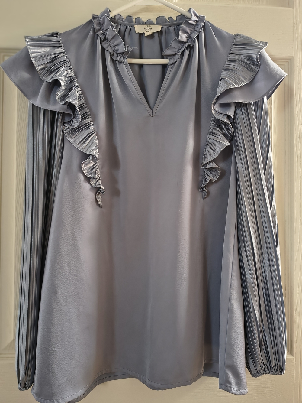 entro Silver-Blue Ruffled Long-Sleeve Satin Shirt ❤️